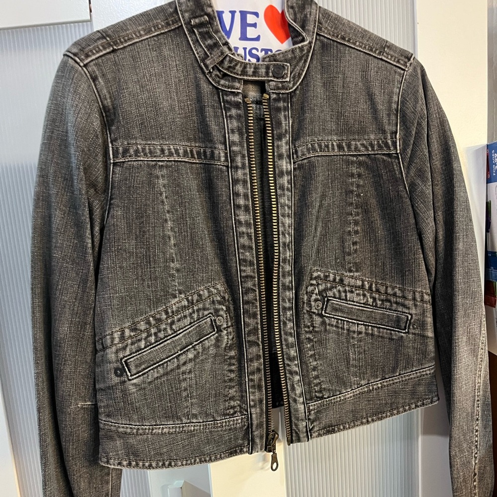 GAP women’s denim jacket size medium